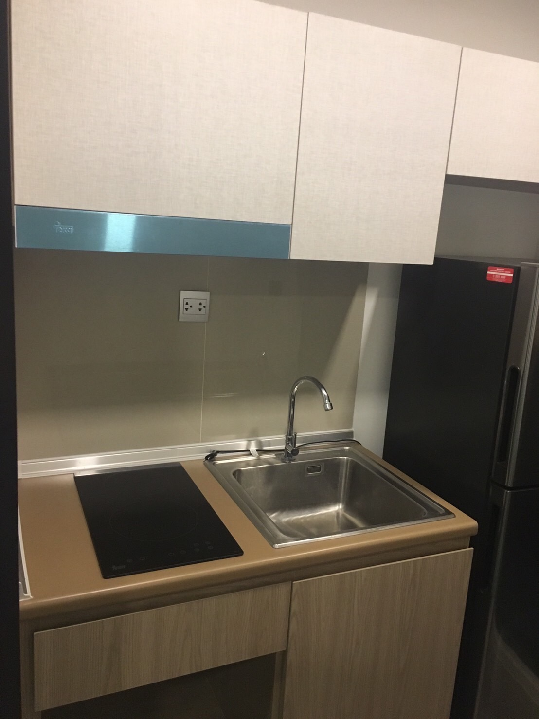 Brown Condo Huaikwang For Sale - Property photo 3