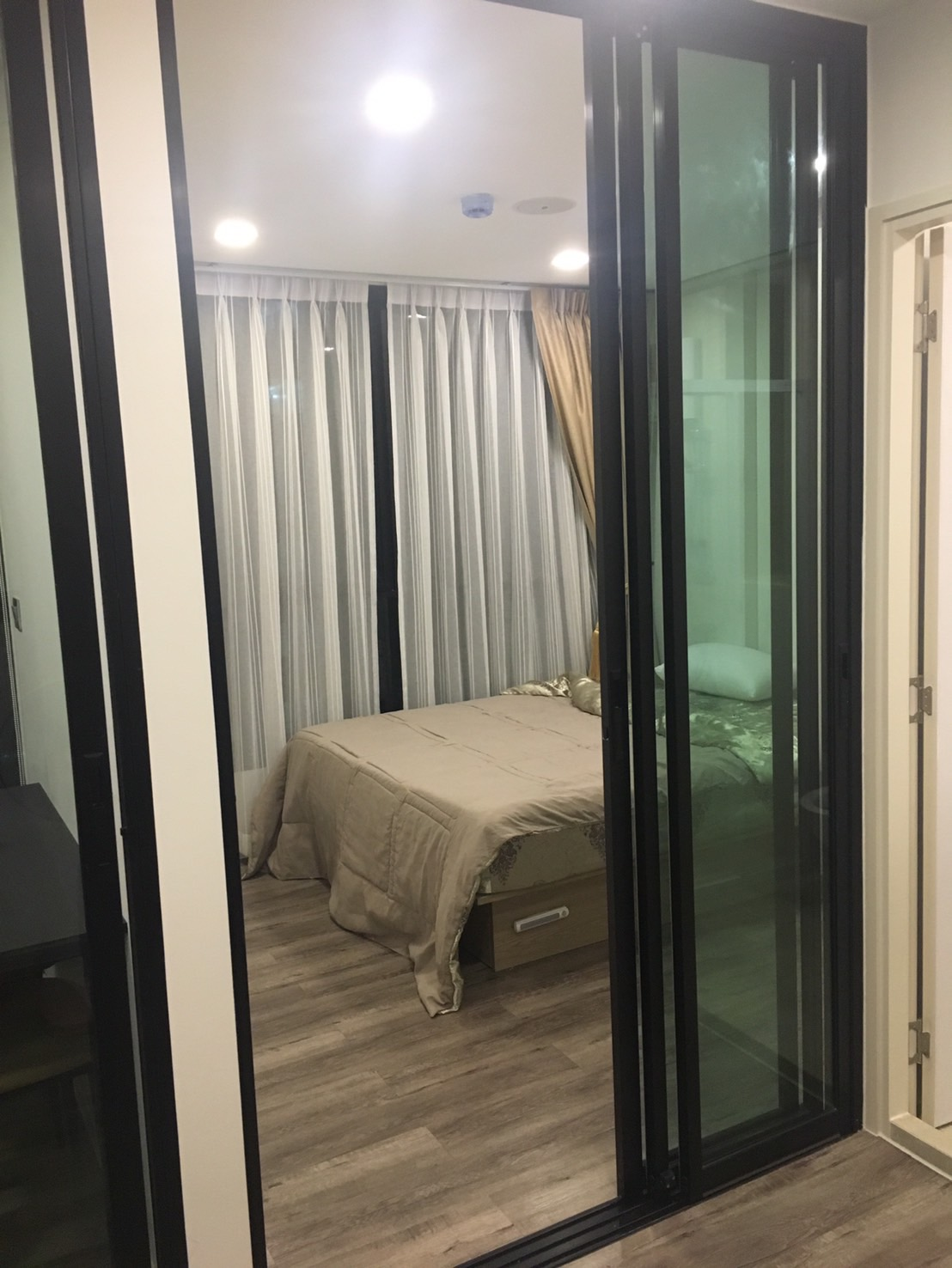 Brown Condo Huaikwang For Sale - Property photo 5
