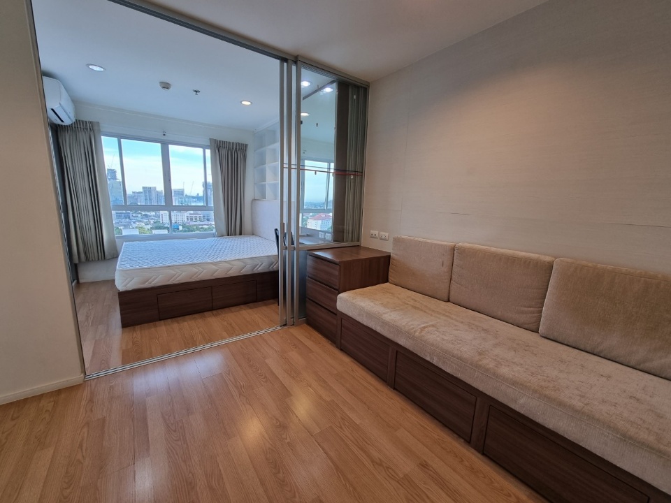 Lumpini Wongamat 那歌公寓，26平米，一居室，外景